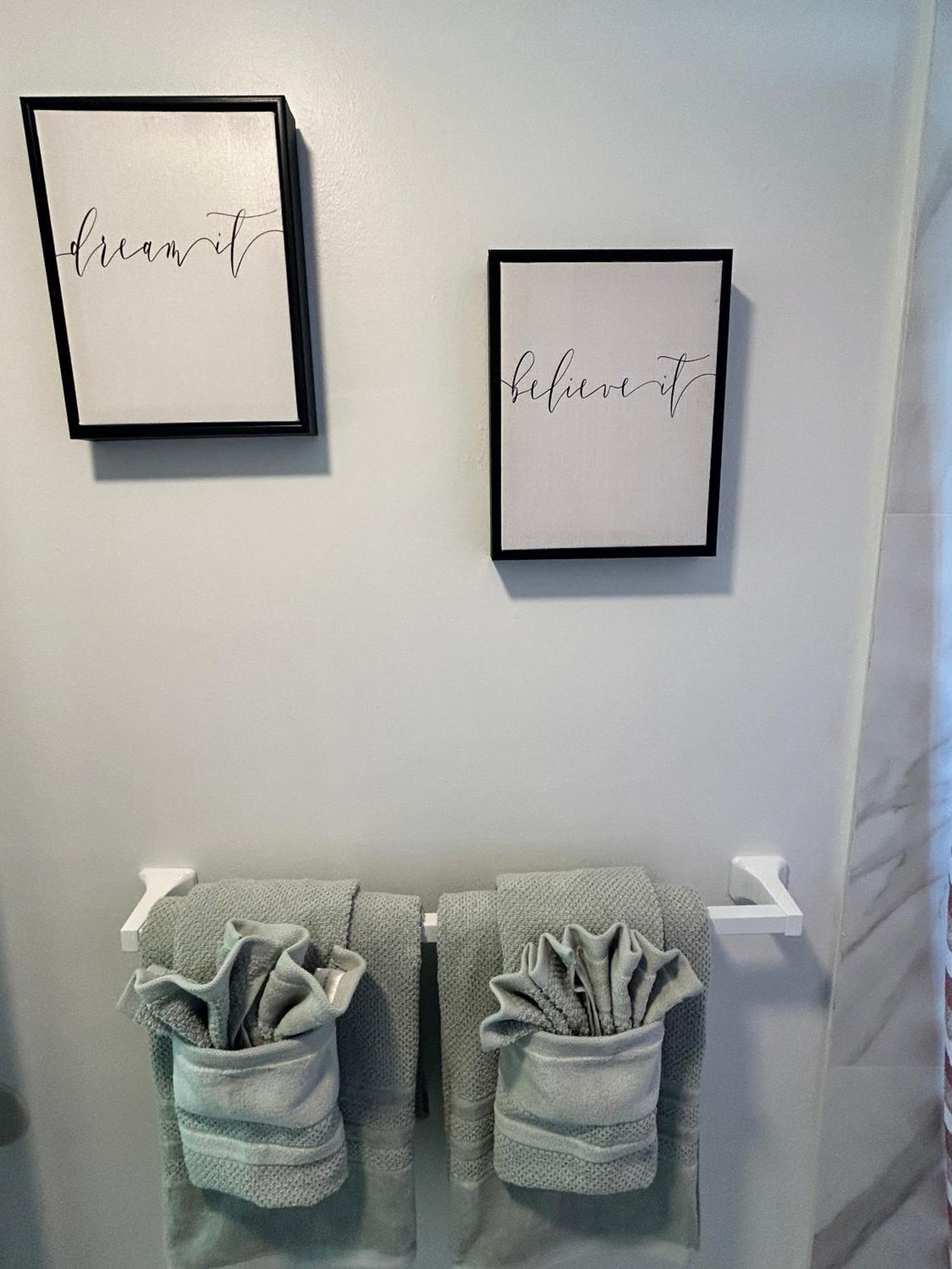 Apartment In Hollywood Close To Shops & Beach 110 ภายนอก รูปภาพ