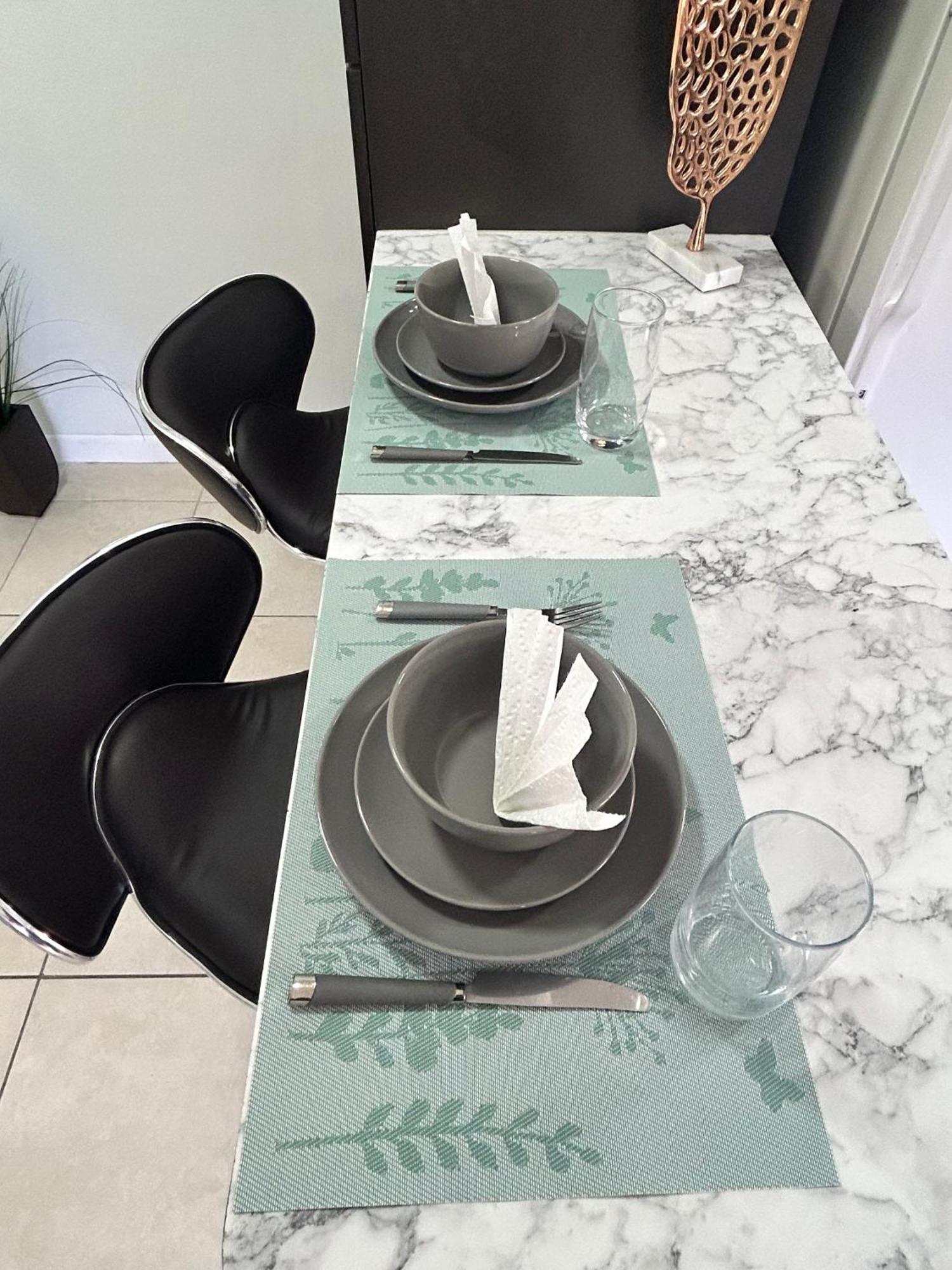 Apartment In Hollywood Close To Shops & Beach 110 ภายนอก รูปภาพ
